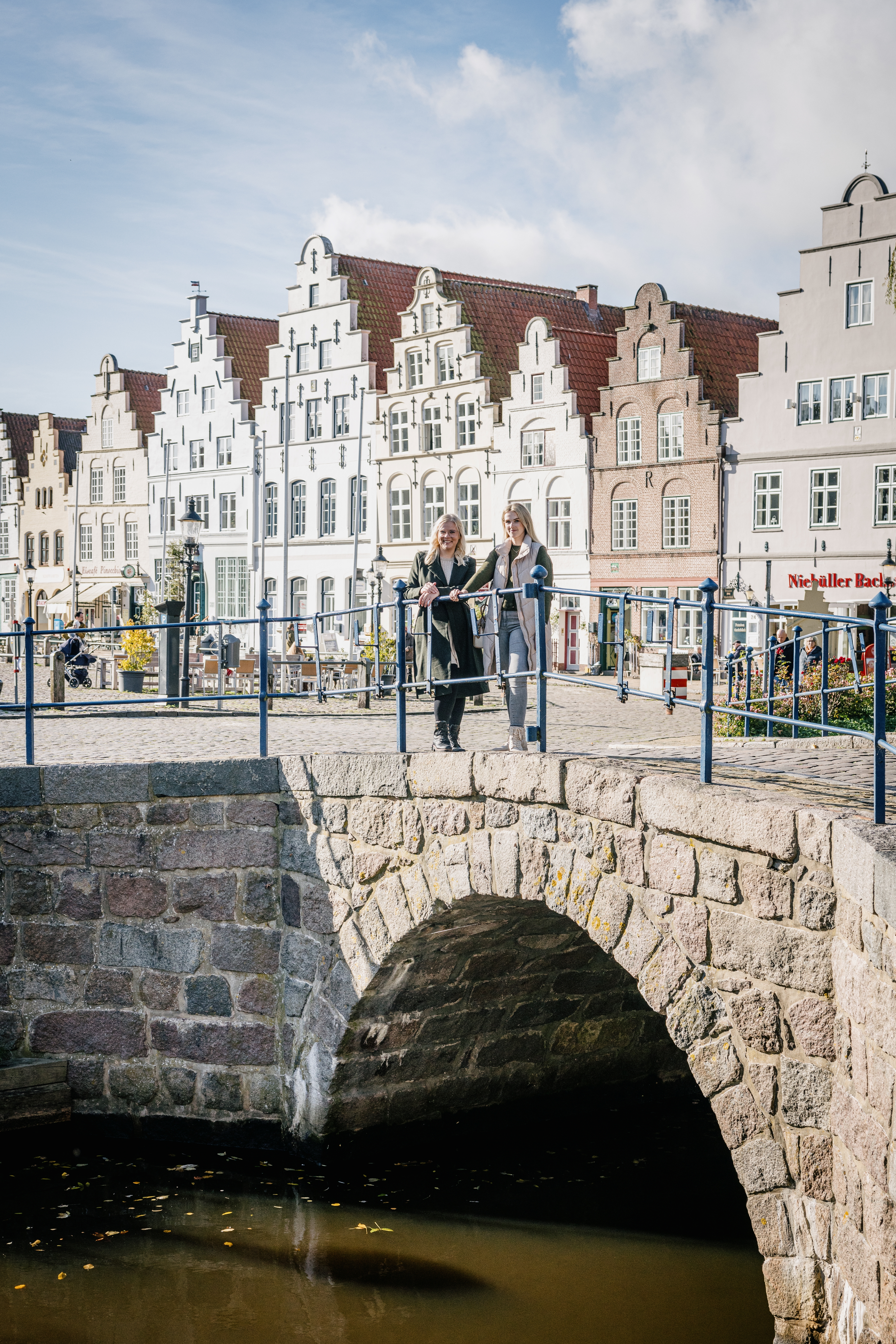 Grachten und Giebel in Friedrichstadt