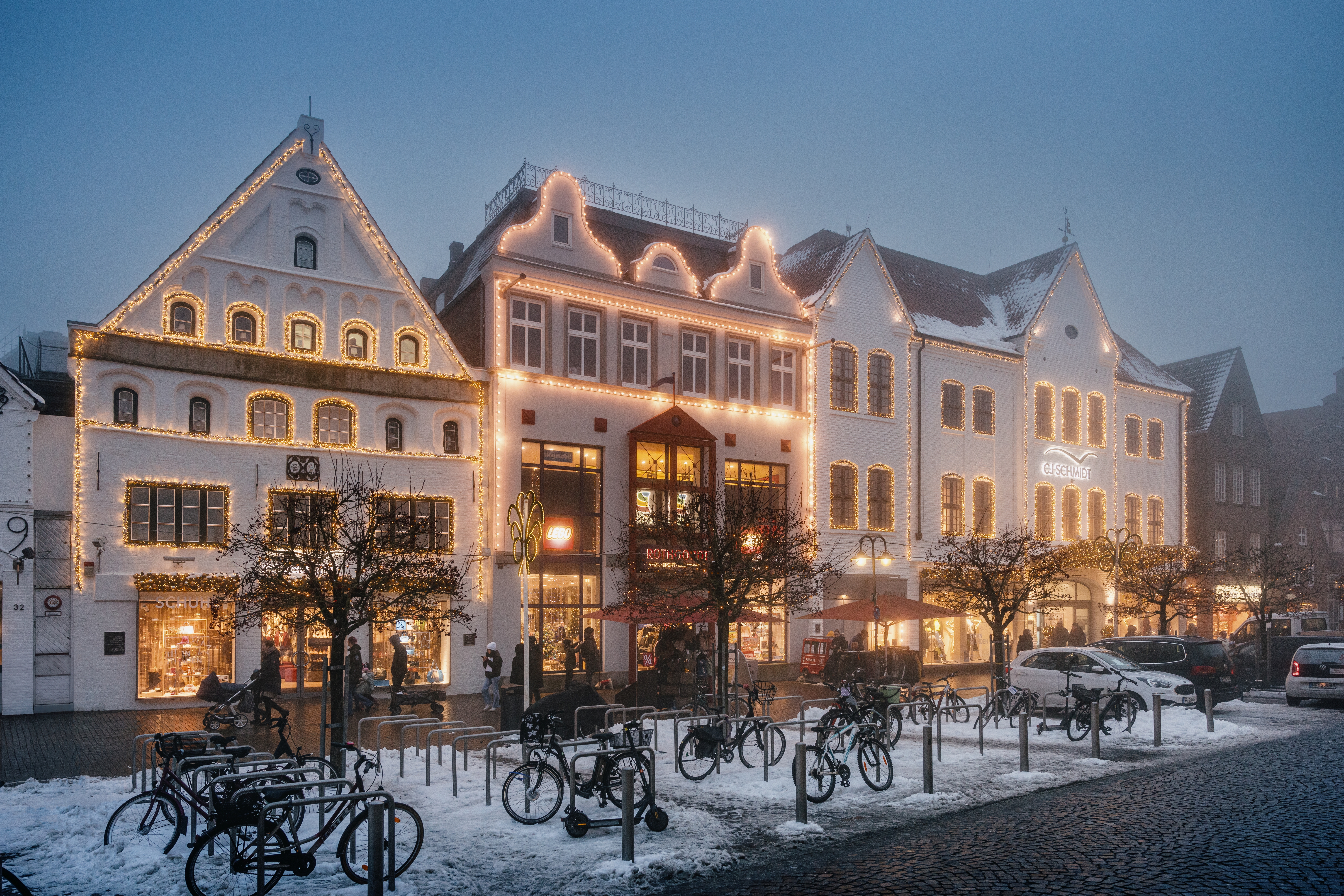 Die Husumer Innenstadt erstrahlt zur Weihnachtszeit