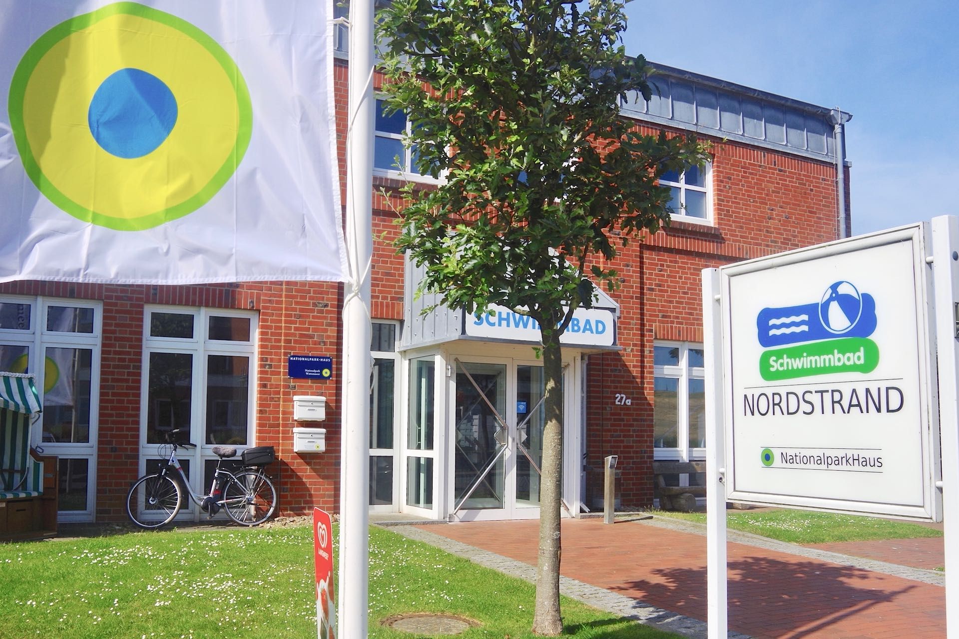 Start- und Endpunkt ist das Nationalpark-Haus am Schwimmbad in Norderhafen.