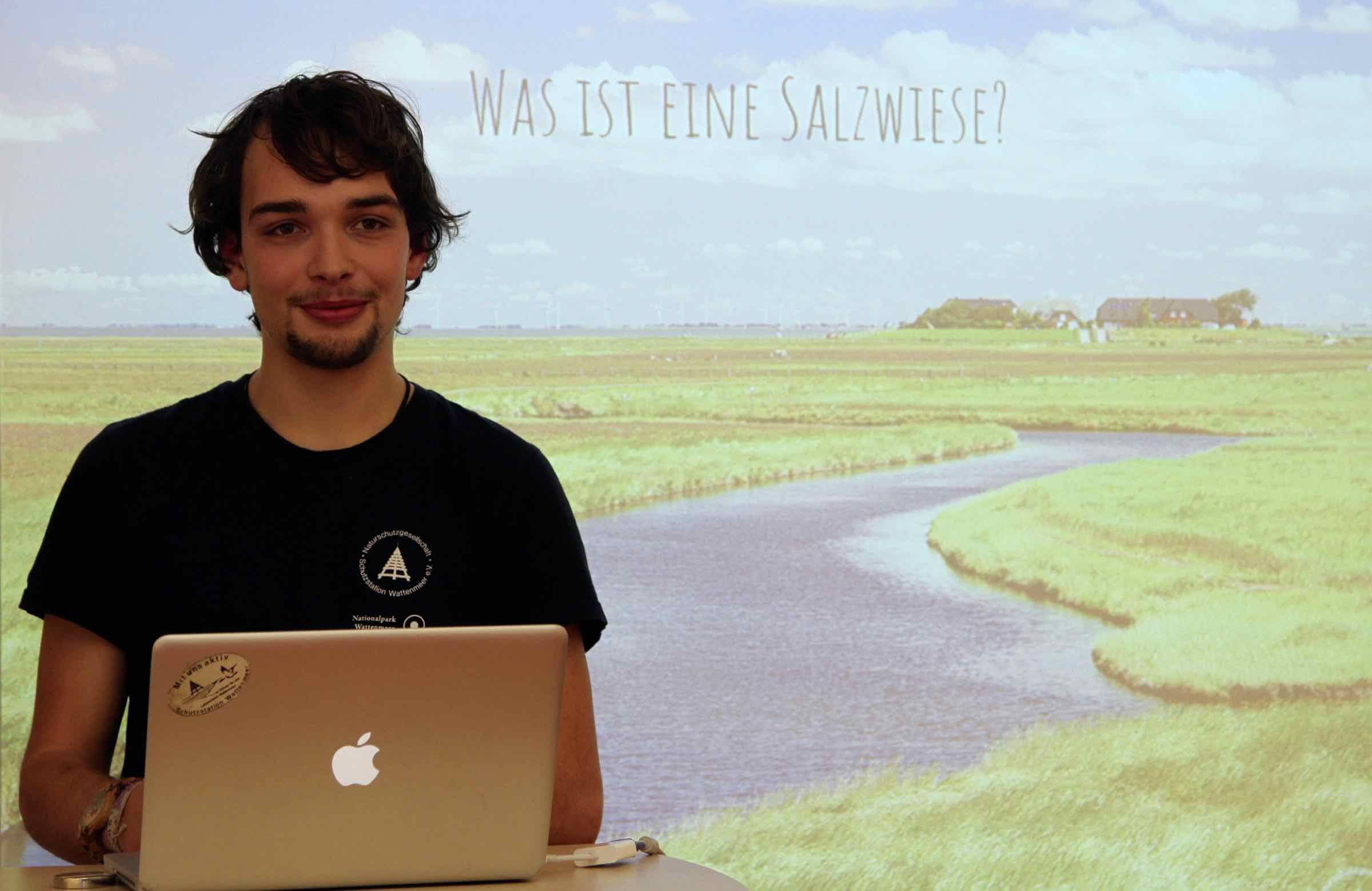 In dem ansprechend gestalteten Vortrag stellen wir den Lebensraum Salzwiese, die dort vorkommenden Pflanzen und weitere Bewohner vor.