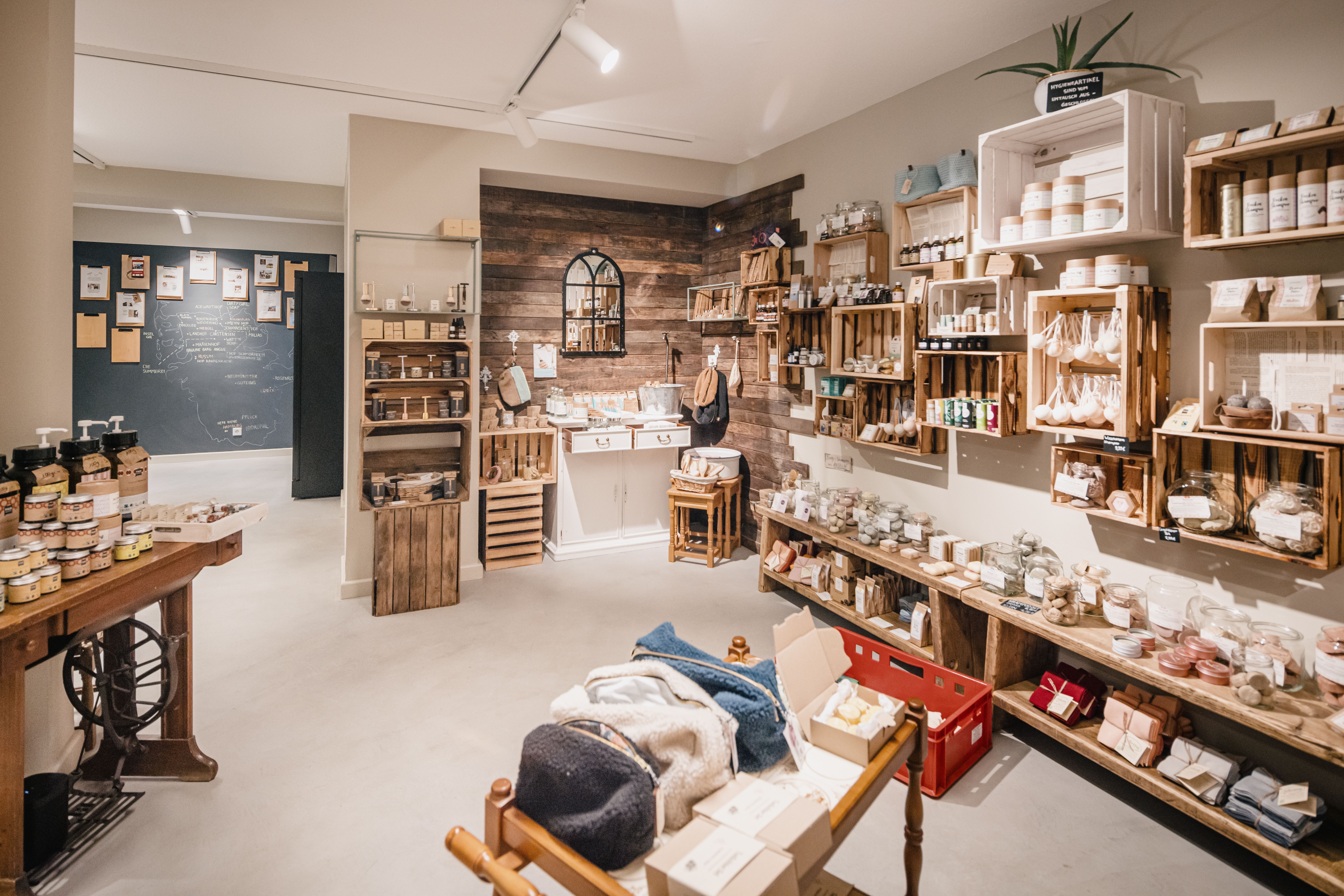 Im Pack und Schnack in Niebüll gibt es viele schöne und regionale Dinge zu kaufen