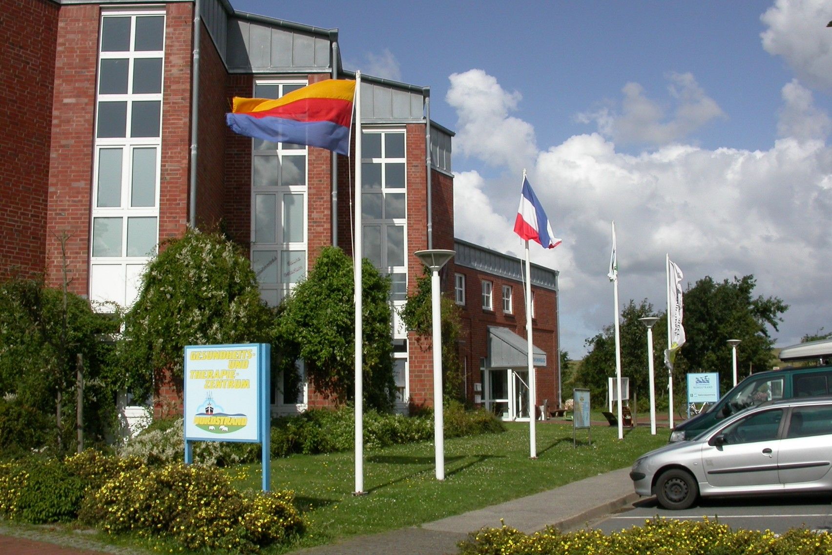 Das Nationalpark-Haus auf Nordstrand begrüßt Sie zur Führung durch die Ausstellungsräume.