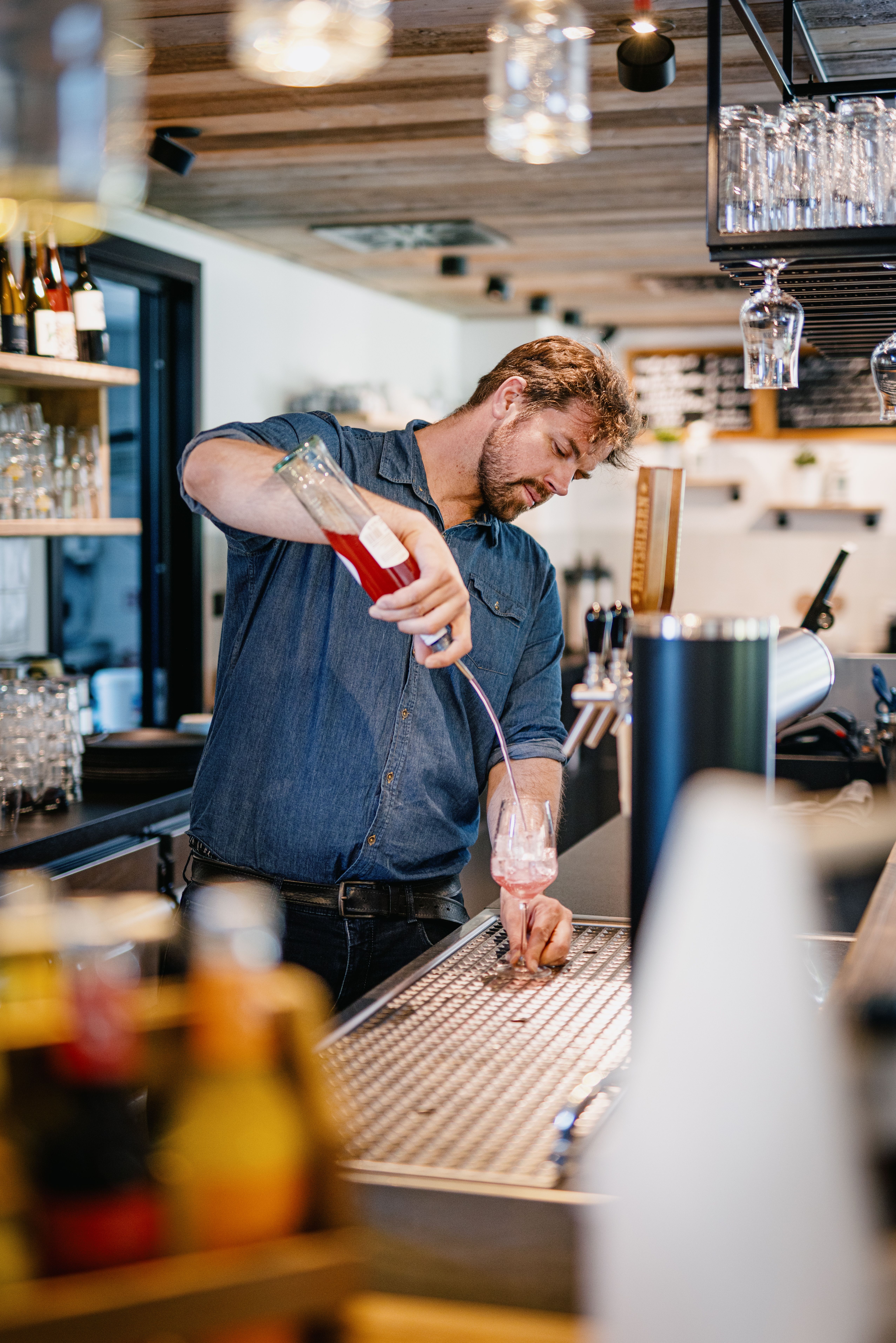 Bar und Restaurant im Hotel Landhafen Niebüll laden zum Genießen ein