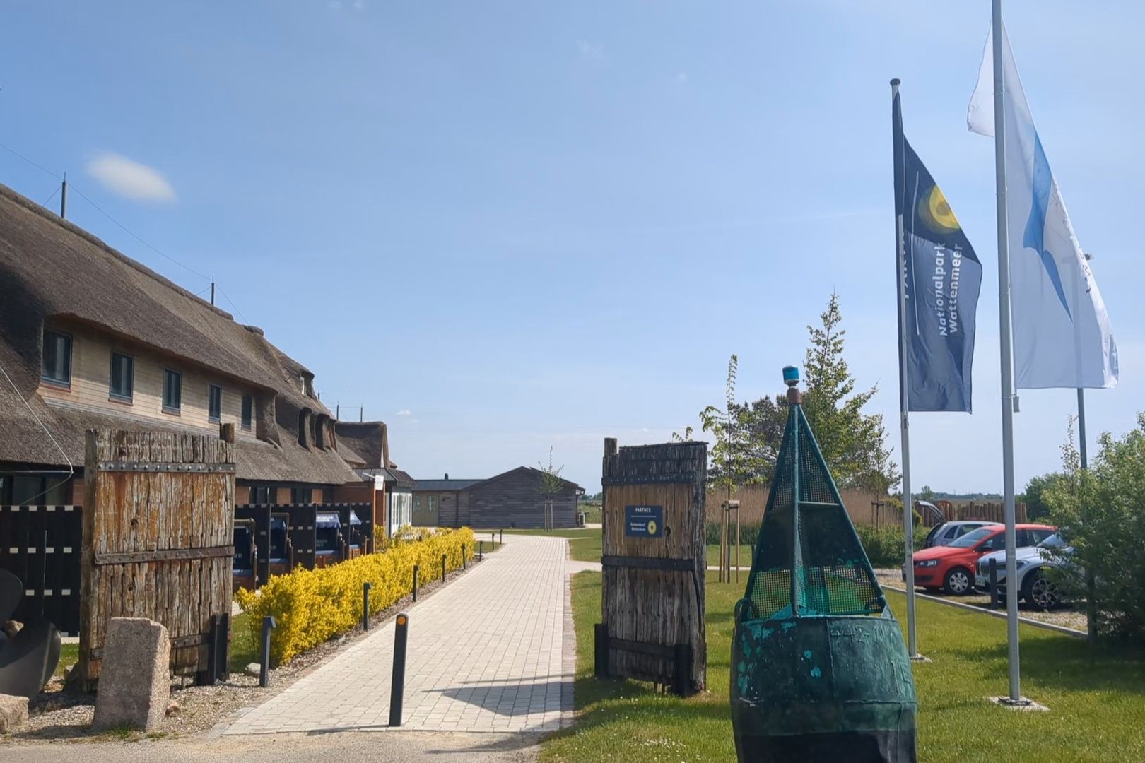 Die Radtour startet am Nordsee-Hotel Arlau-Schleuse. Auf Wunsch können E-Bikes hier ausgeliehen werden.