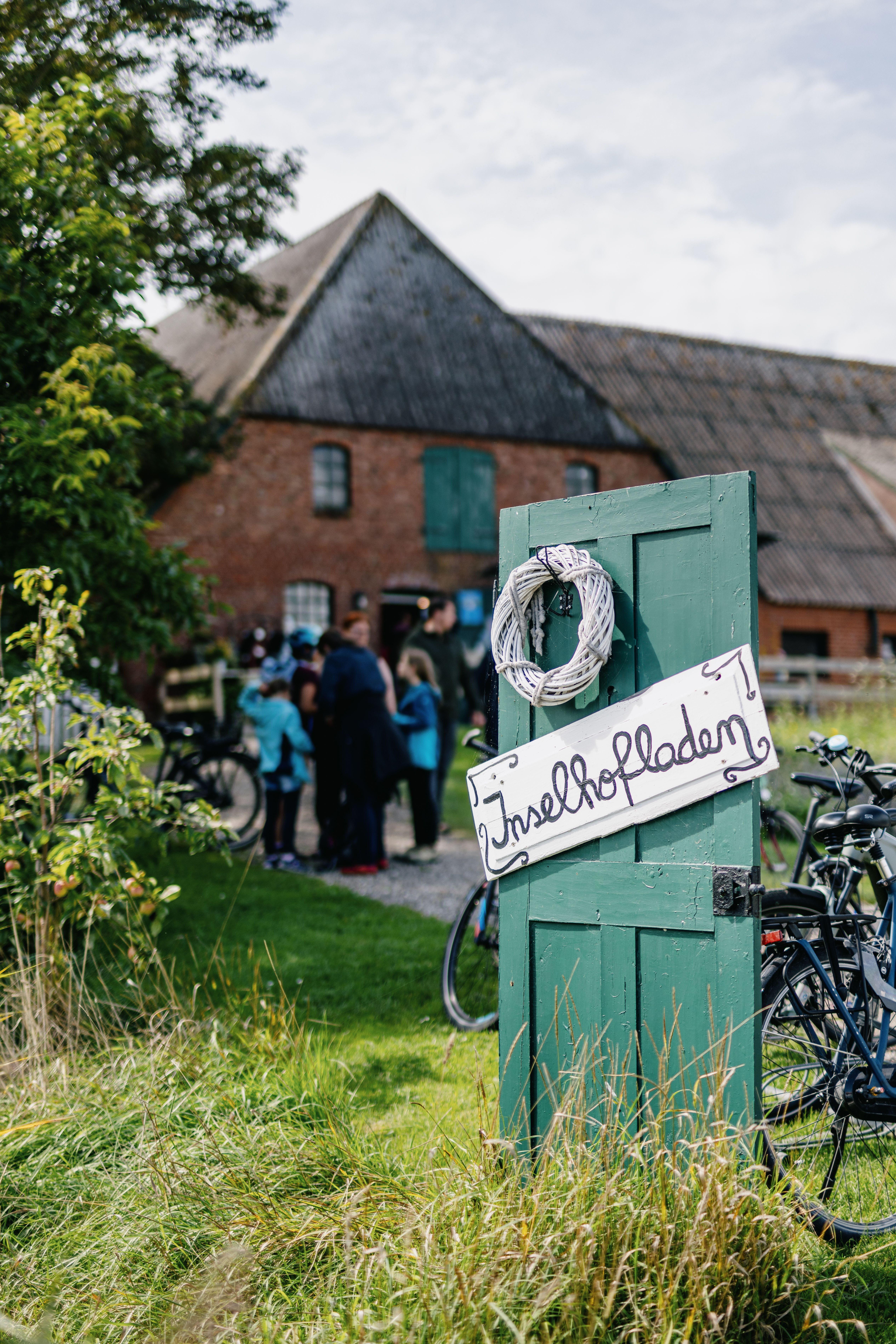 Eingangstür zum Inselhofladen Thams auf Pellworm