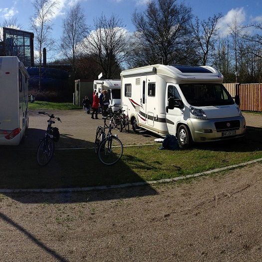 Der Reisemobilhafen Leck bietet 20 Stellplätze für Wohnmobilurlaub an der Nordsee