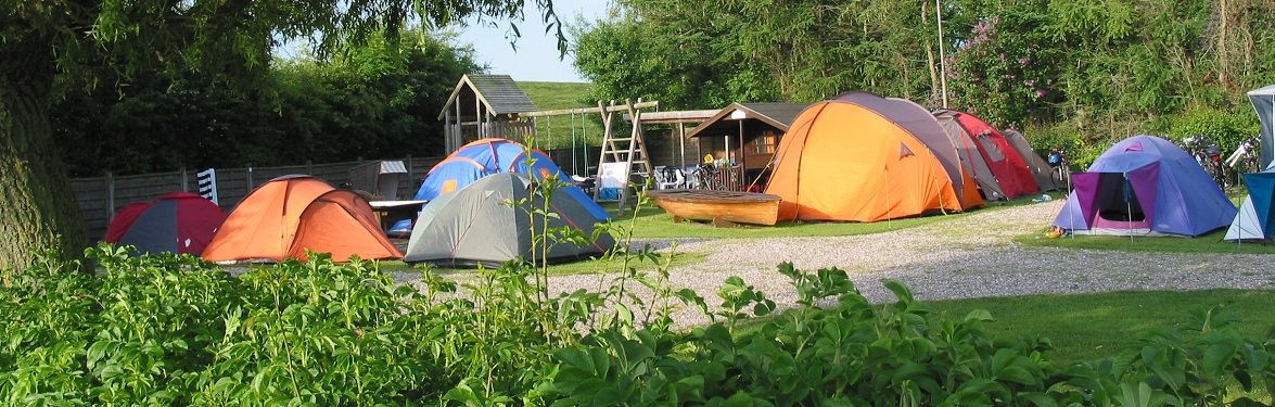 Zelte auf dem Campingplatz Paulsen auf Nordstrand