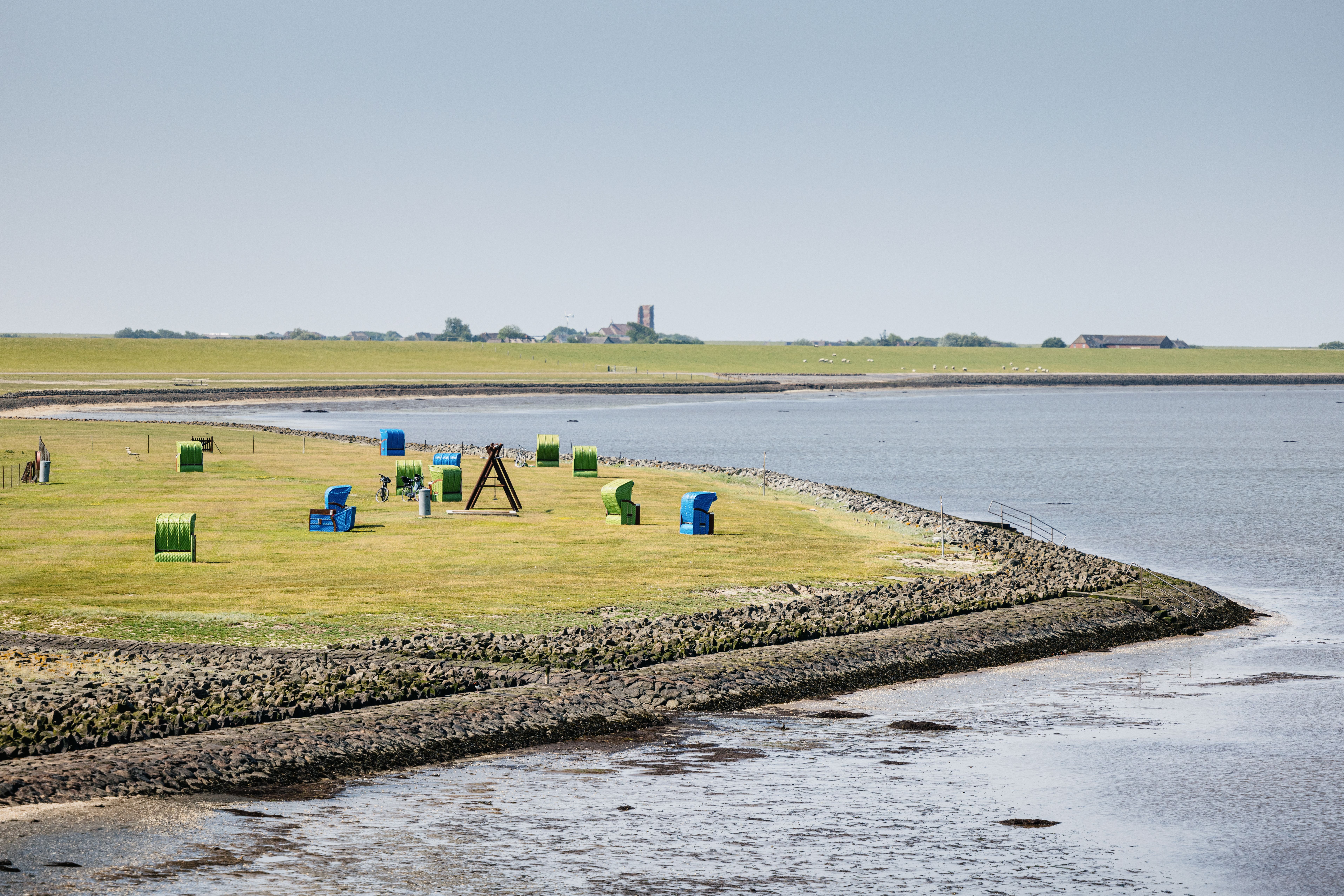 Strandkörbe am FKK Hörn auf Pellworm