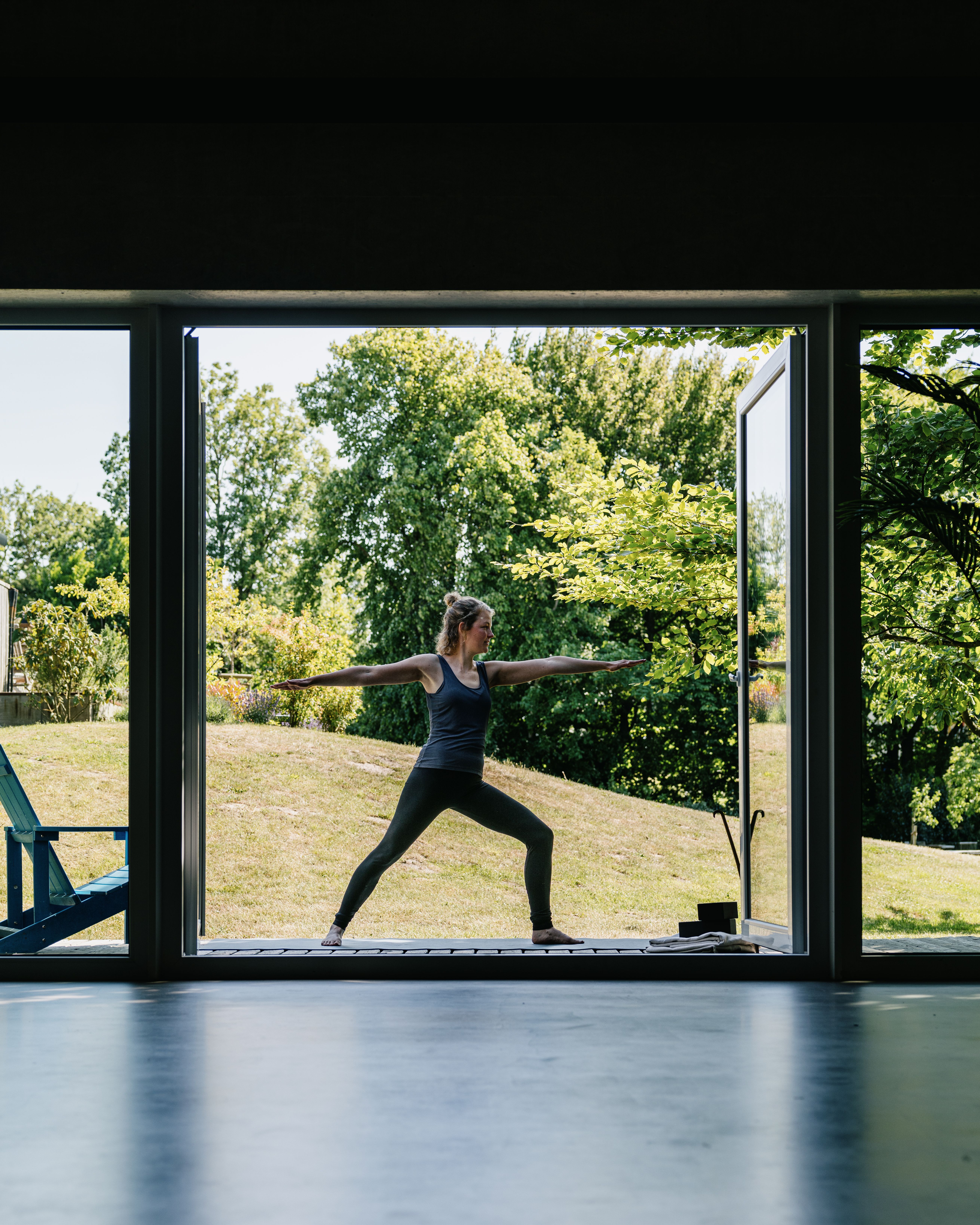 Mit Yoga und Sauna im Urlaub im Hotel Landhafen in Niebüll entspannen.