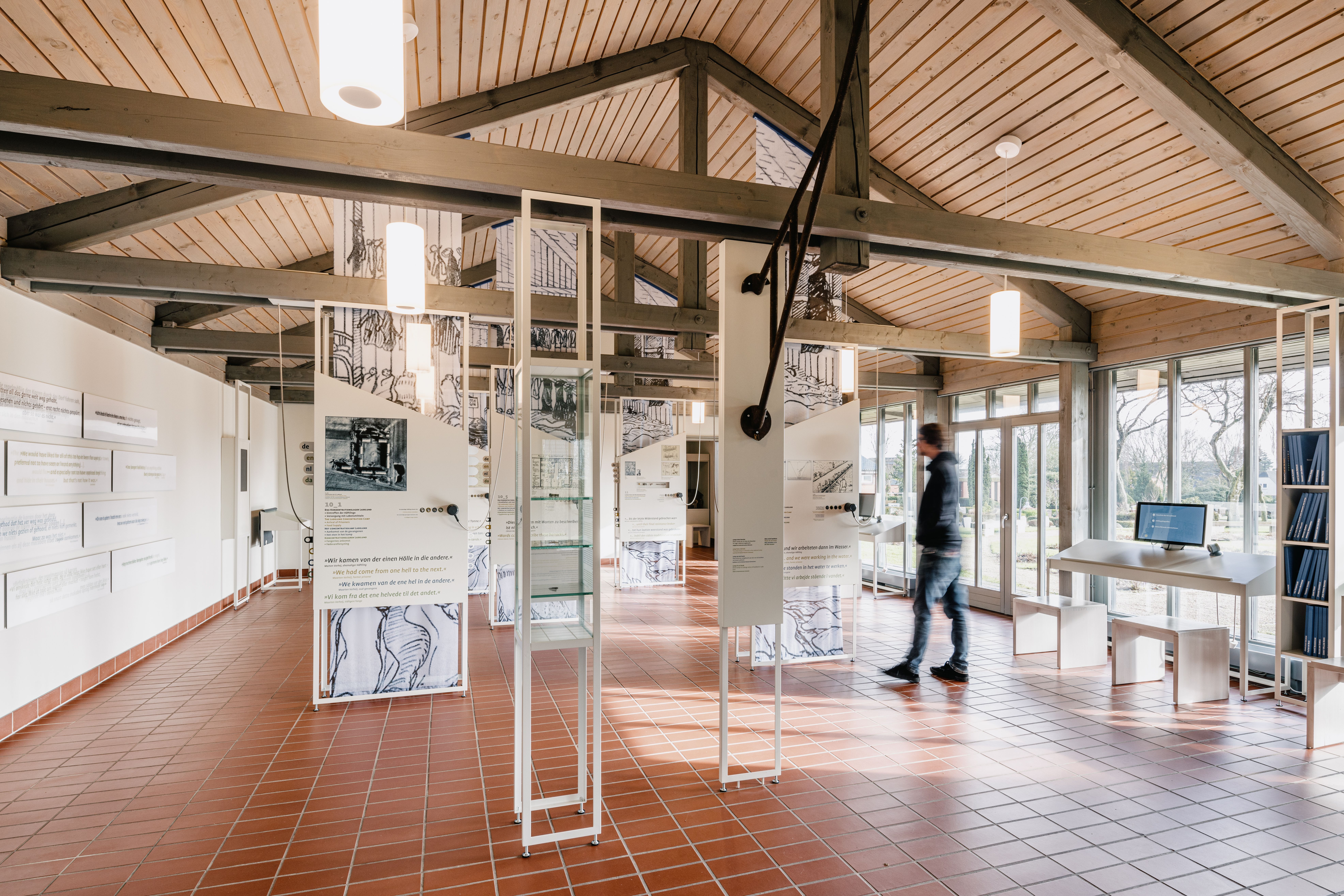 In der KZ-Gedenk-und Begegnungsstätte befindet sich eine modern ausgestatte Ausstellung